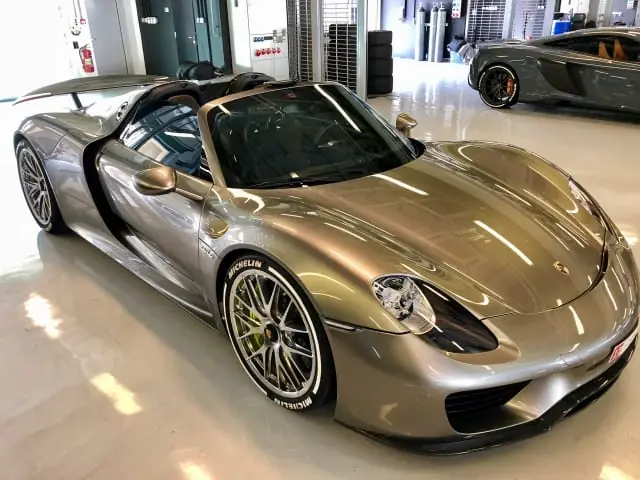 Porsche 918 Spyder with new car ceramic paint protection